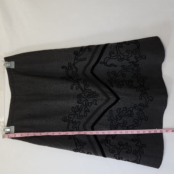 Anne Taylor Loft Petite Black Embroidered Lined Wool Blend Side Zip A Line Skirt - Picture 13 of 15